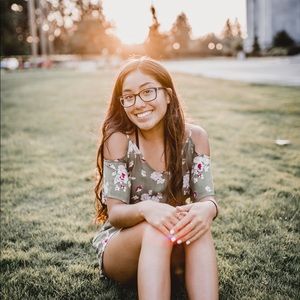 Meet your Posher, Naomi